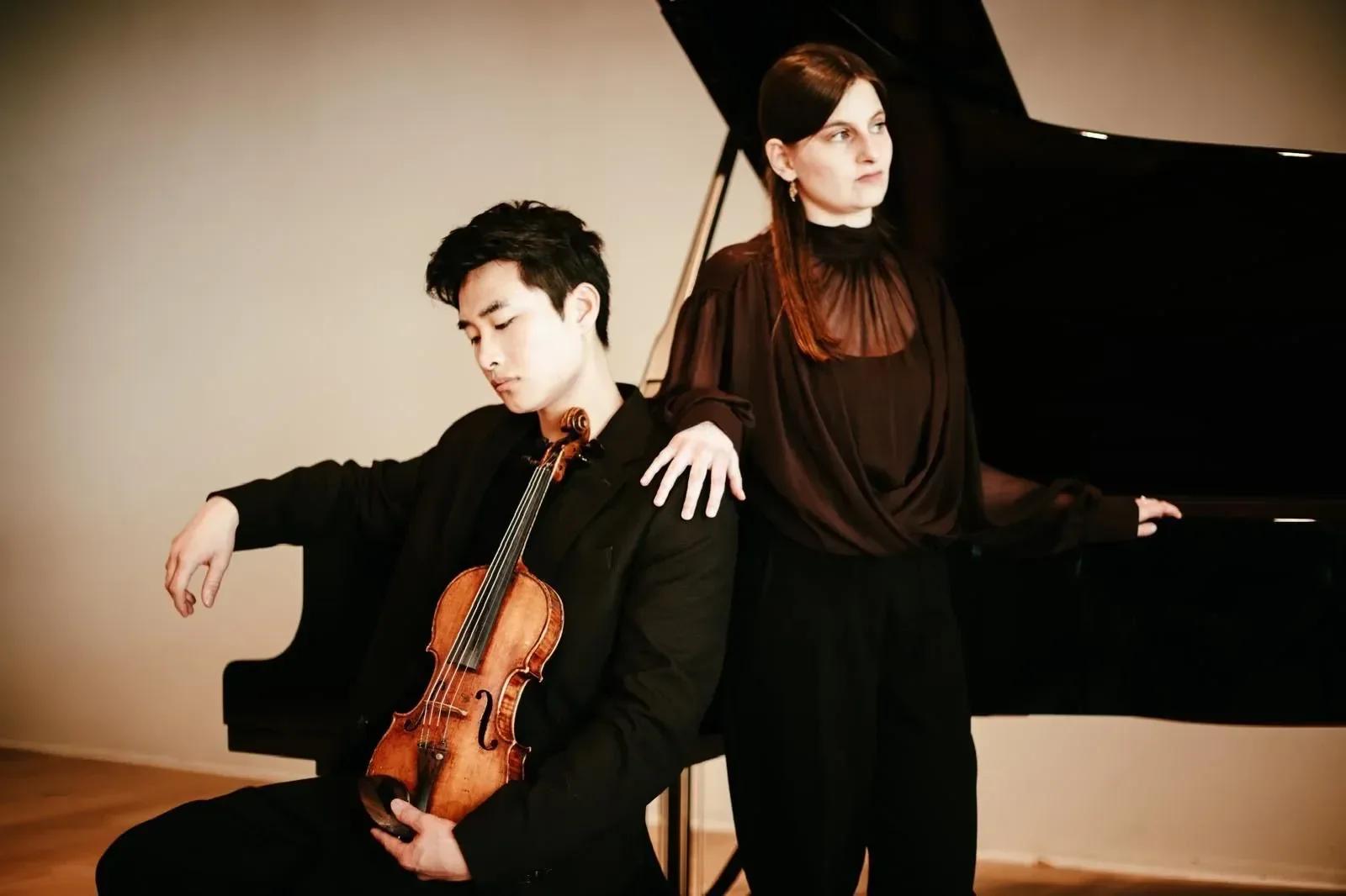 Arvo Pärt & Philip Glass: Ana Almeida( piano) & Ian Ji( violin)