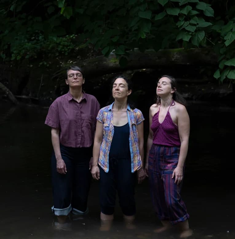 A.M.E (Aurélie Charneux, Marine Horbaczewski, Eve Beuvens)