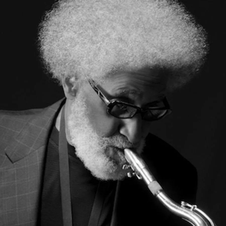 Nostalgia In Grand Place : Jordi Grognard plays Sonny Rollins