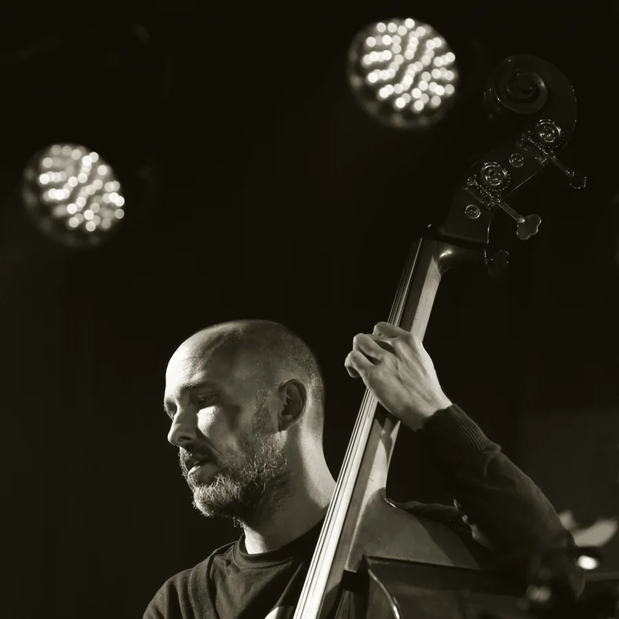 Robert Jukic 4 + Bram De Looze