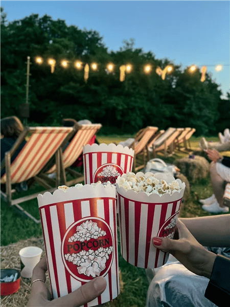 Openluchtcinema in Huis 302