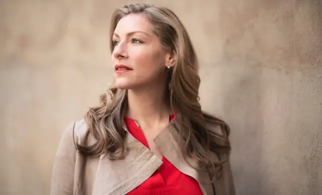 Jennifer Holloway