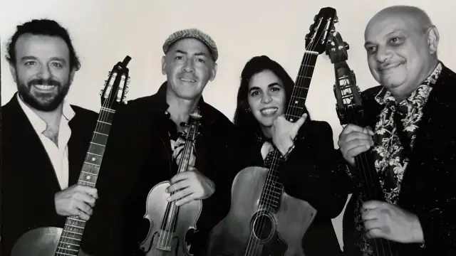 Manouchedrome invites Nicolas Hauzeur- Gypsy Jazz